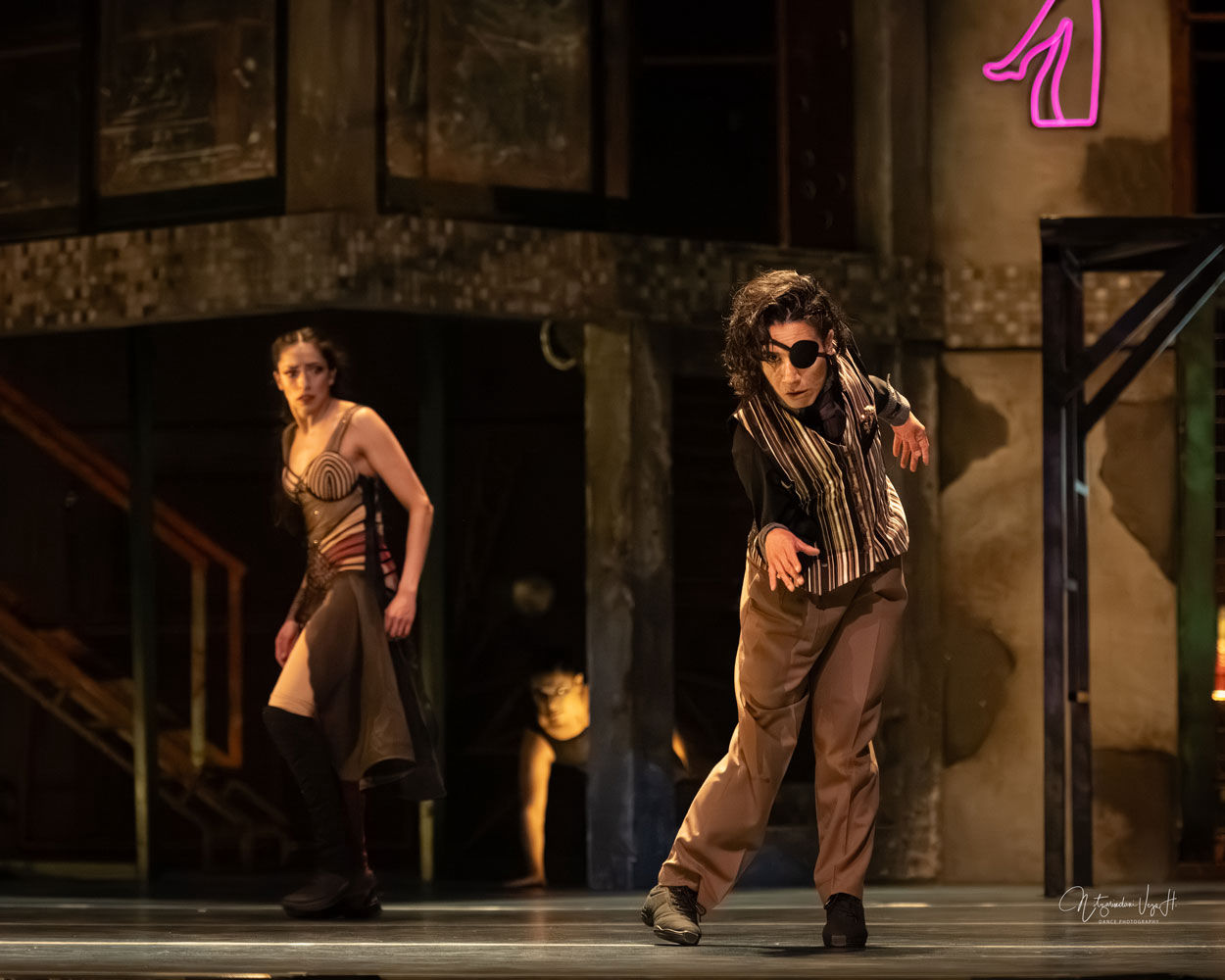 Aksenti - El Mandarin Milagroso