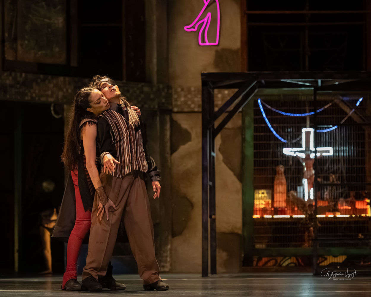 Aksenti - El Mandarin Milagroso