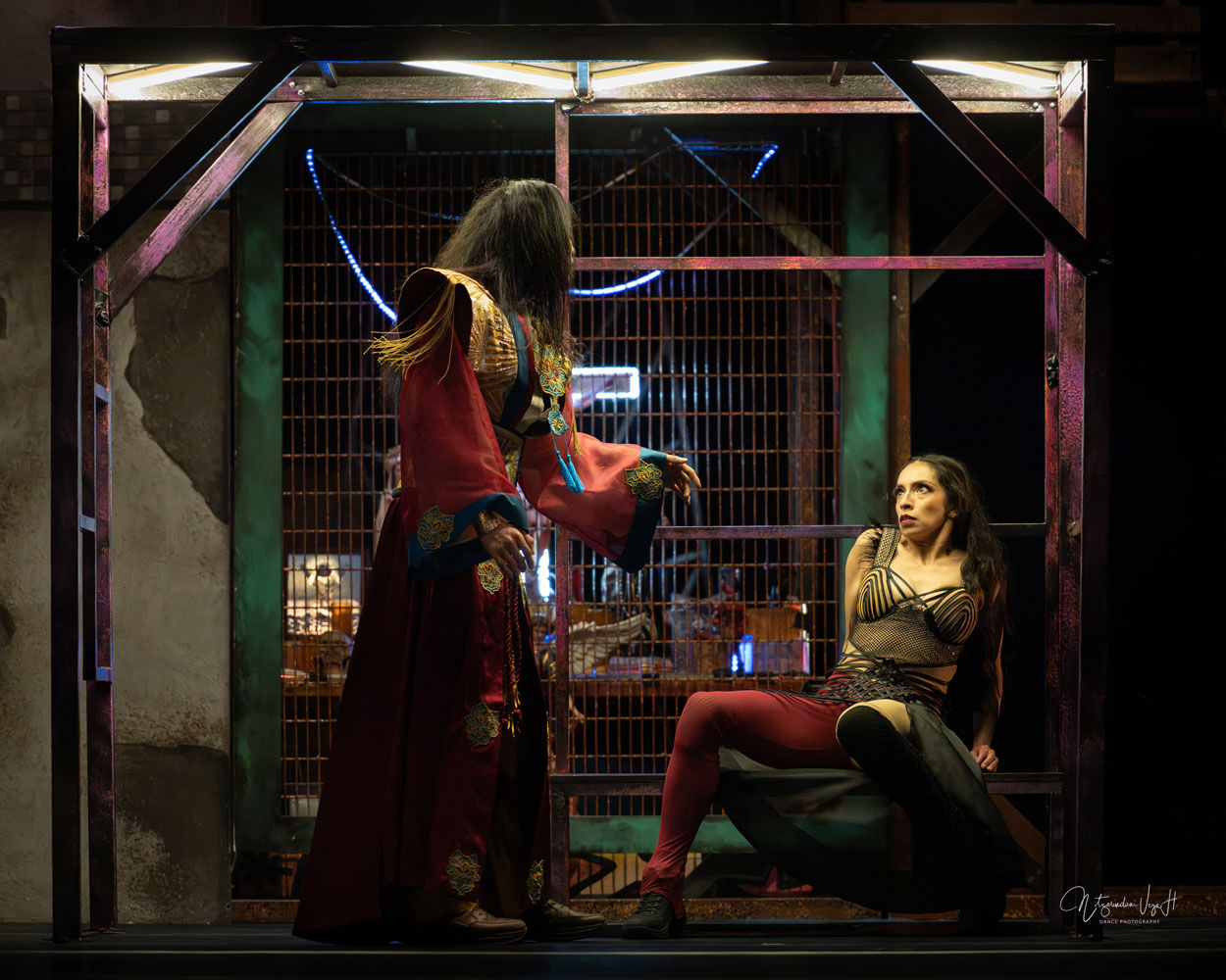 Aksenti - El Mandarin Milagroso