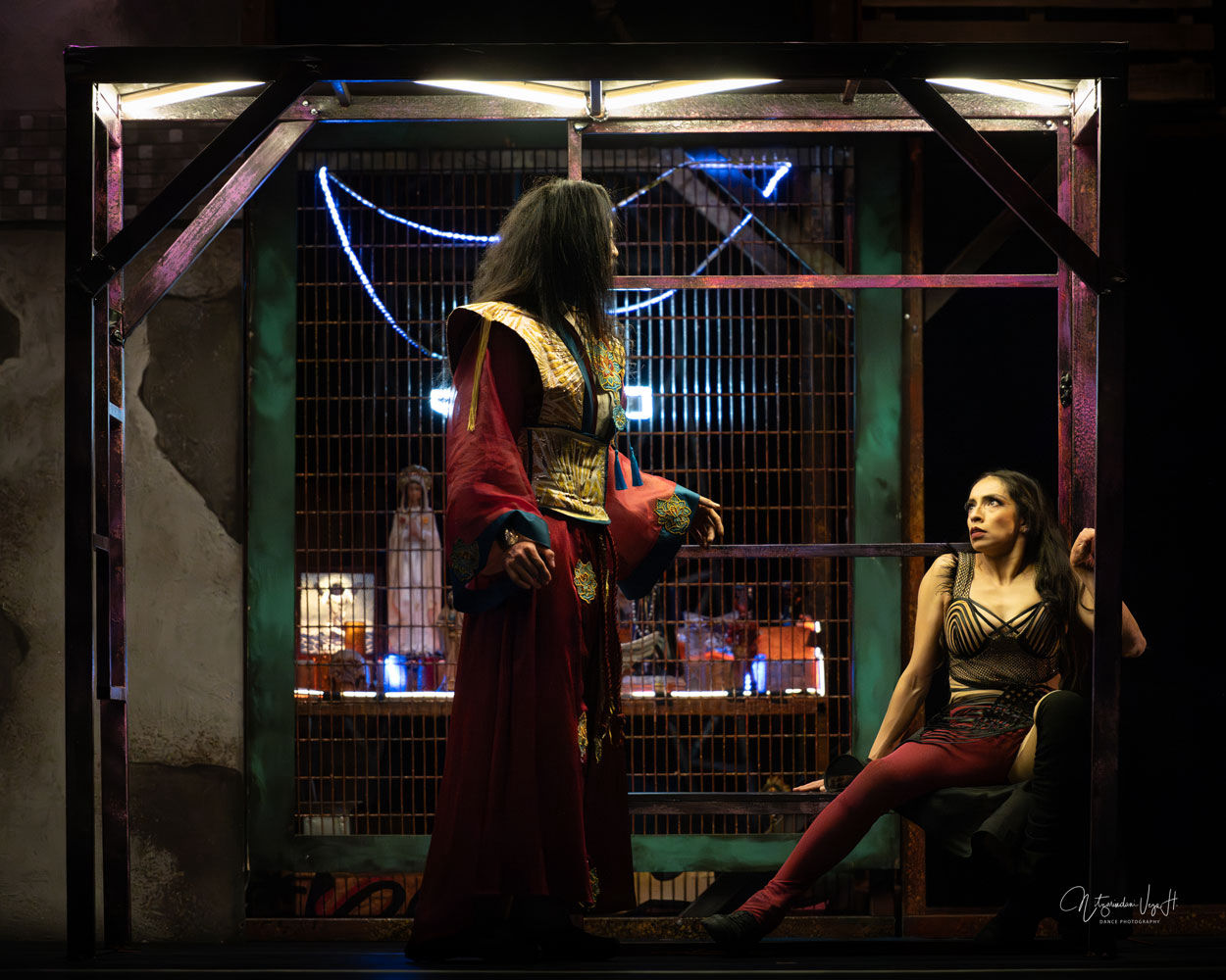 Aksenti - El Mandarin Milagroso